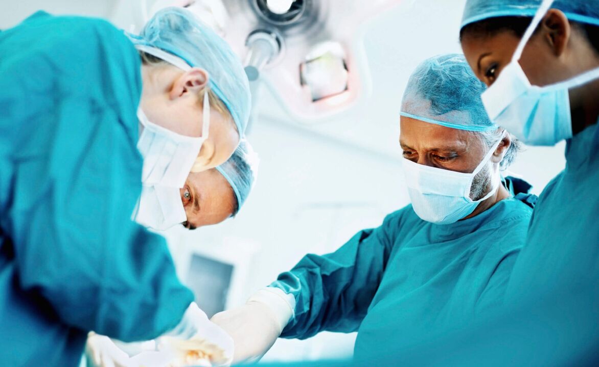 Процес повећања пениса од стране хирурга кроз операцију